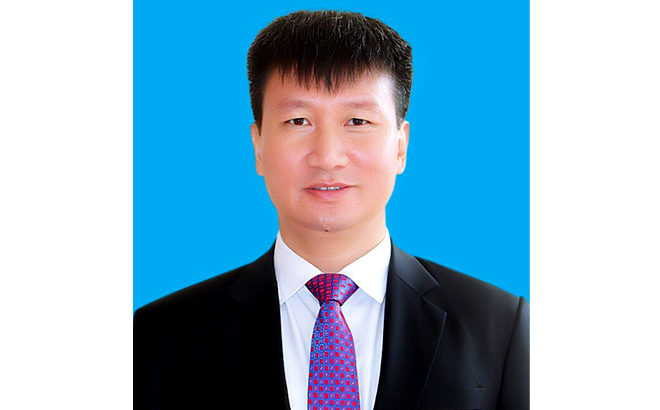 331439 328 tranhuytuan